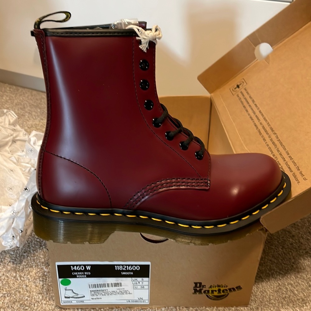 NIB Dr Martens Cherry Red Rogue leather boots.
